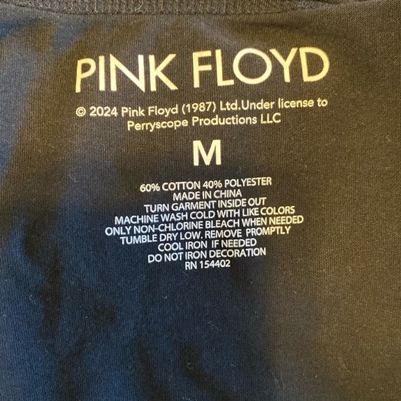 Pink Floyd Black Crop Top with Unique Fringe and Graphic Design - Picture 3 of 6